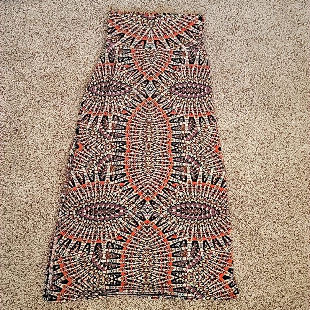 Side slit maxi skirt
